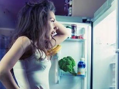 Αυτές είναι οι βραδινές συνήθειες που σας αδυνατίζουν